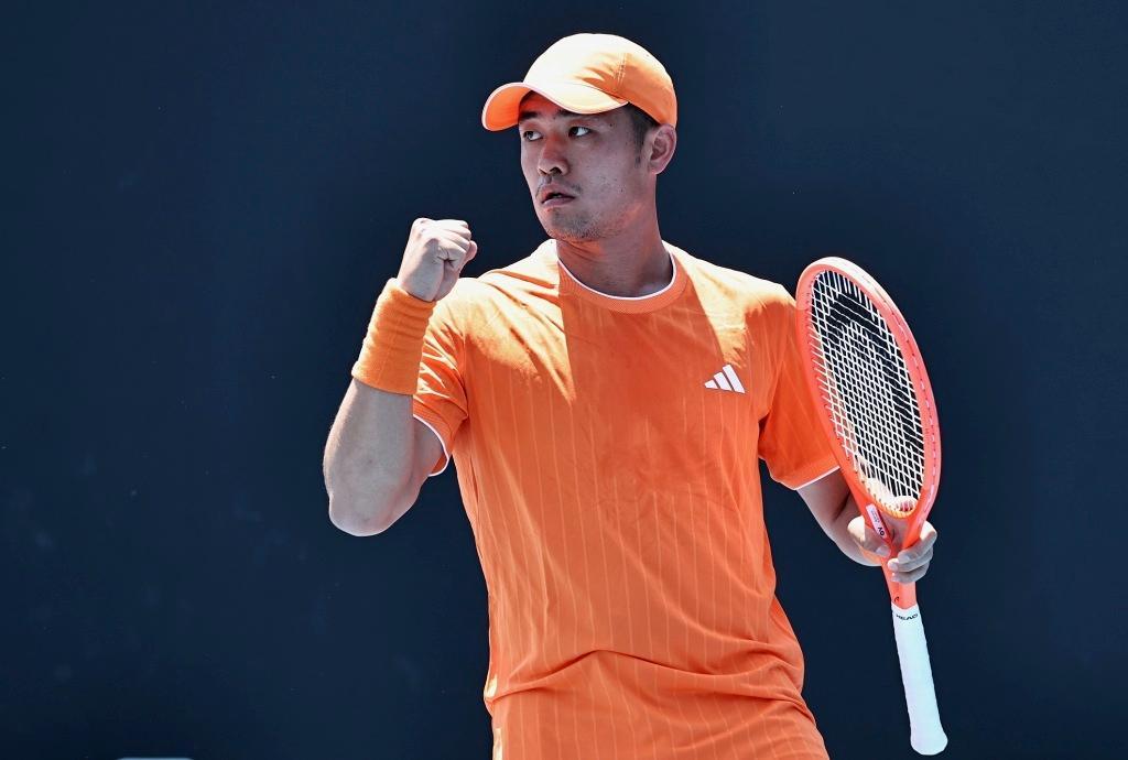 竞技宝-拿下生涯澳网正赛首胜！吴易昺目标瞄准大满贯第二周